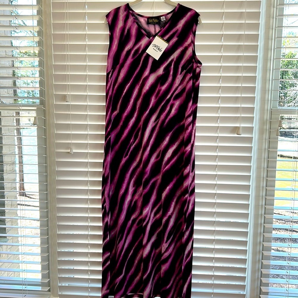Bob Mackie Wearable Art Maxi Dress with Burgundy, Magenta, and Pink szMe…
